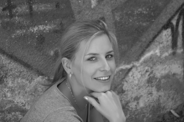 Nóra Somogyvári